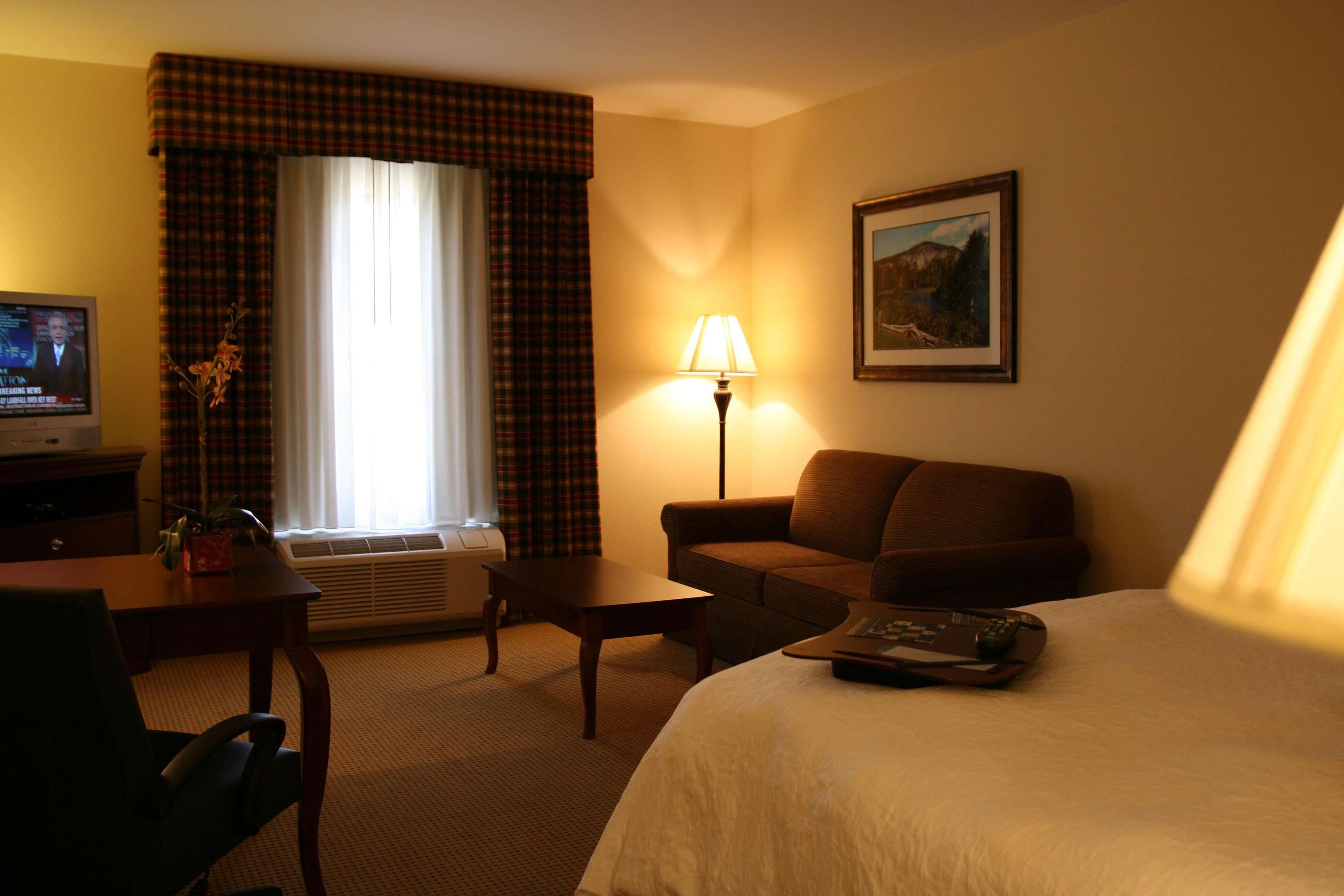 Hampton Inn & Suites Dobson Pokoj fotografie