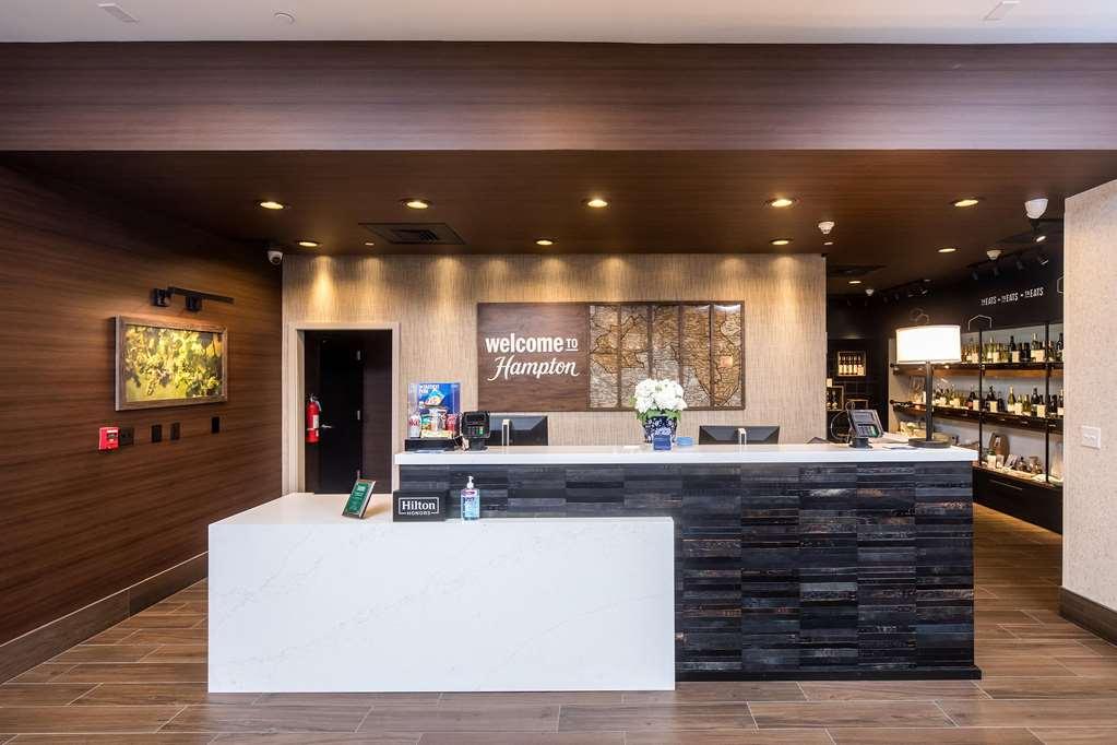 Hampton Inn & Suites Dobson Interiér fotografie
