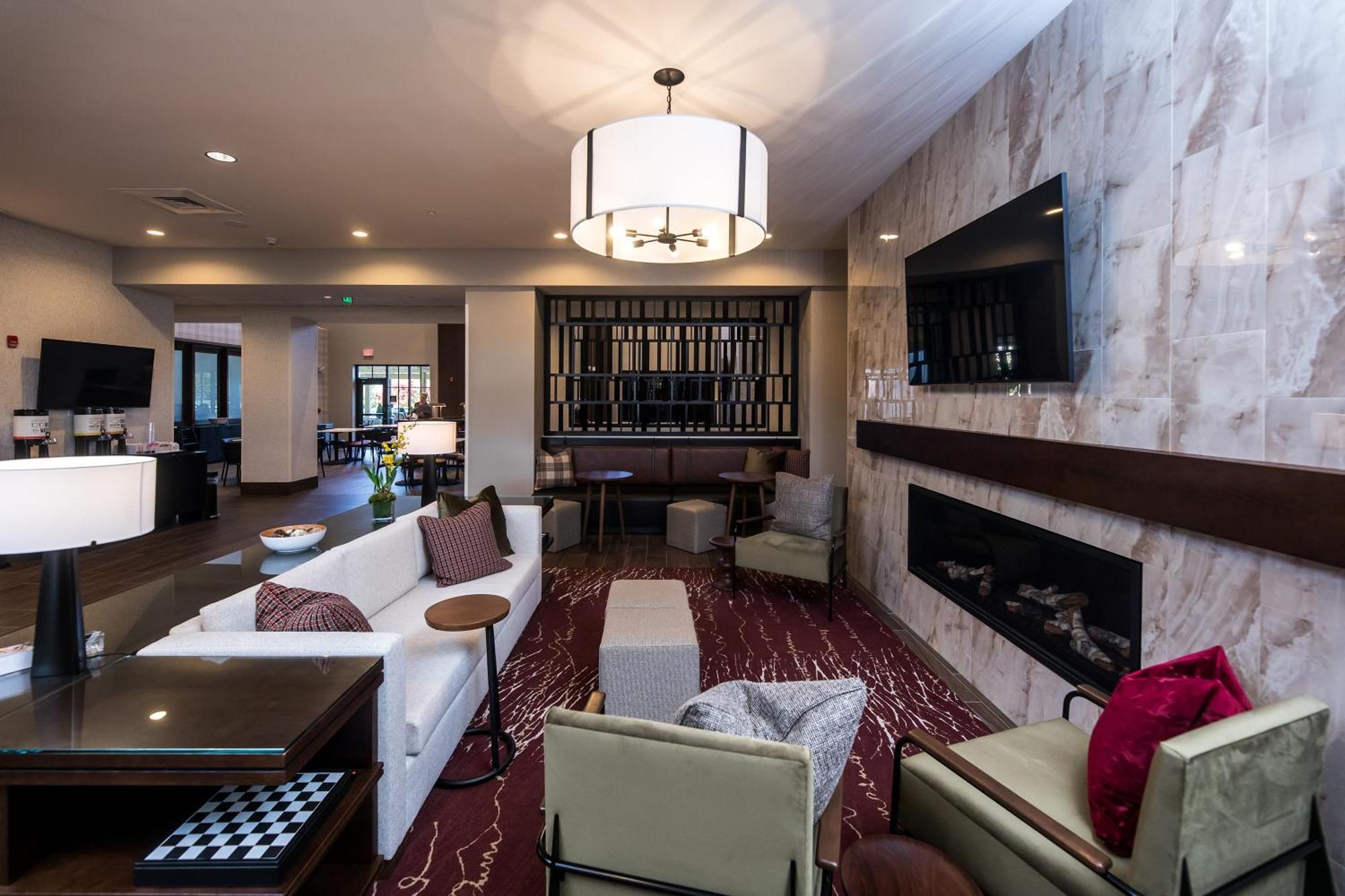Hampton Inn & Suites Dobson Exteriér fotografie
